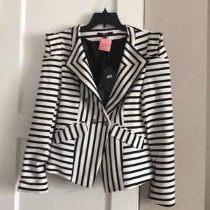Stripe Black and white blazer